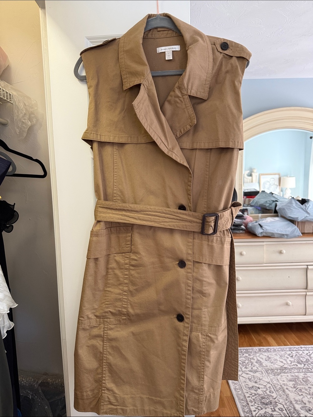 Banana Republic sleeveless trench tan dress